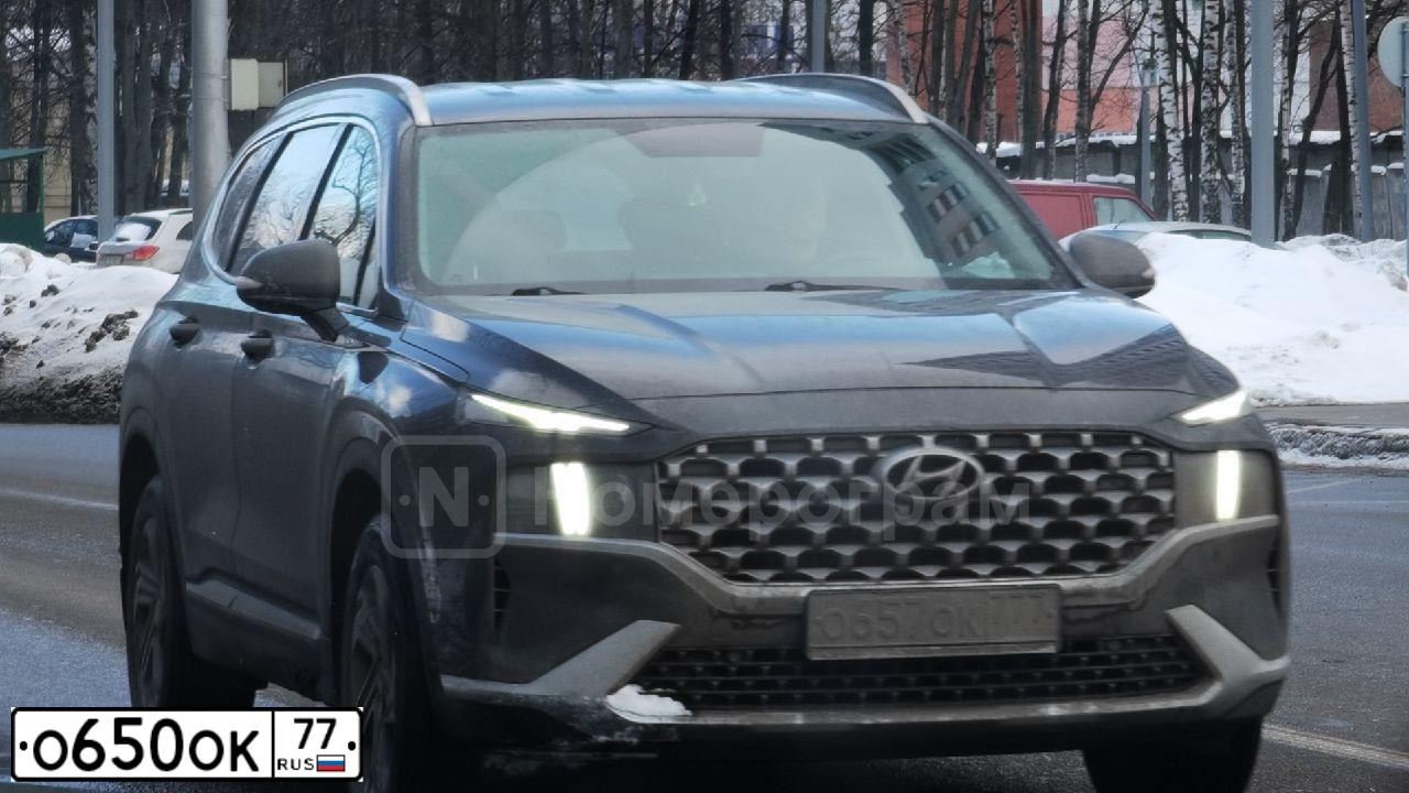 Фото автомобиля LADA 2104, 1996 — госномер О650ОК77. Цвет: Белый