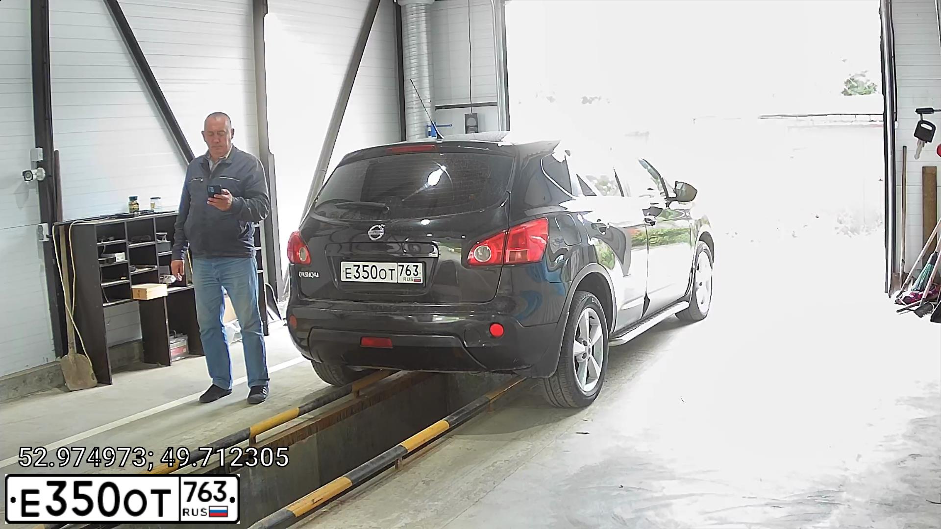Фото автомобиля NISSAN QASHQAI, 2007 — госномер Х972ВС763. Цвет: ЧЕРНЫЙ