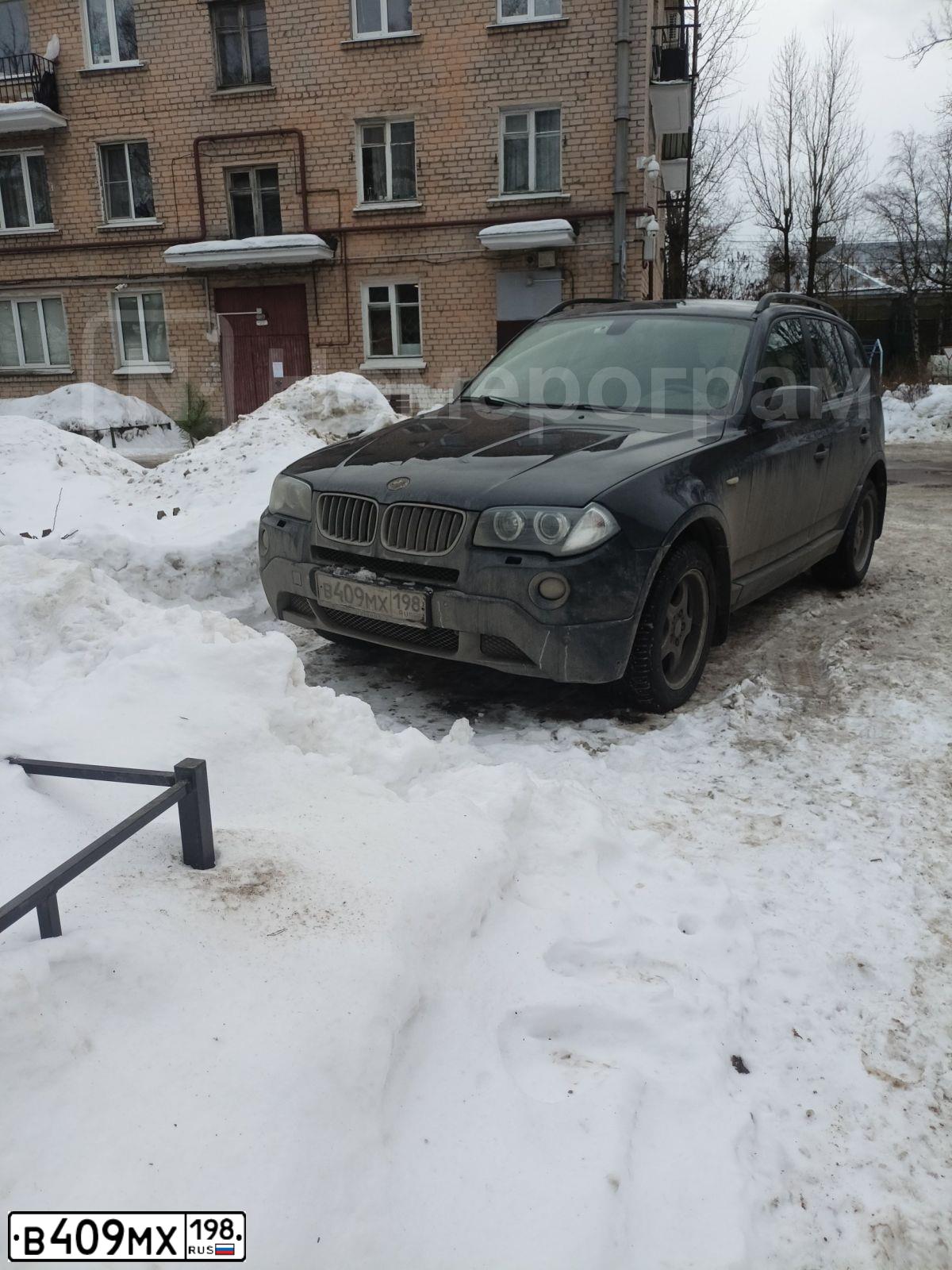 Фото автомобиля BMW X3, 2008 — госномер О238УС98. Цвет: ЧЕРНЫЙ