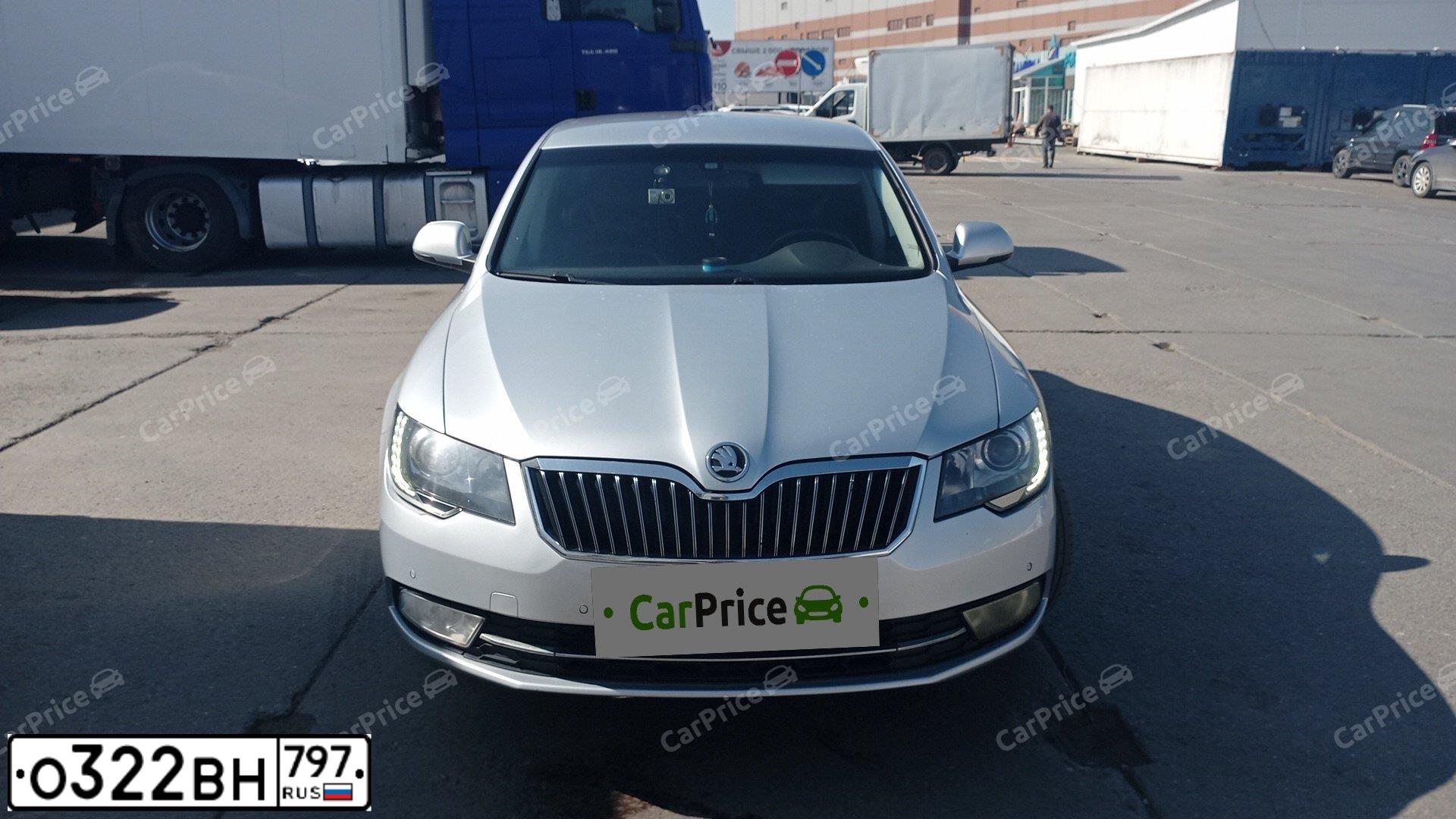 Фото автомобиля SKODA SUPERB, 2014 — госномер О322ВН797. Цвет: СЕРЕБРИСТЫЙ