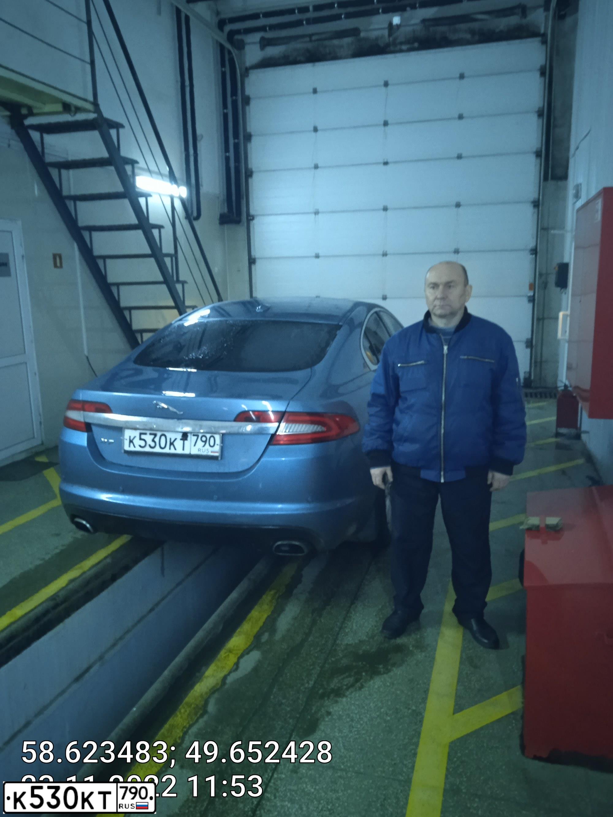 Фото автомобиля JAGUAR XF-SERIE, 2008 — госномер Т335ВА39. Цвет: голубой