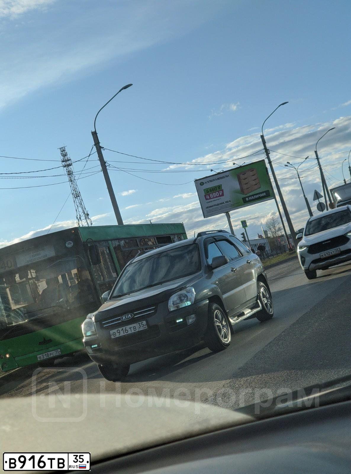 Фото автомобиля KIA SPORTAGE, 2006 — госномер В916ТВ35. Цвет: Серый