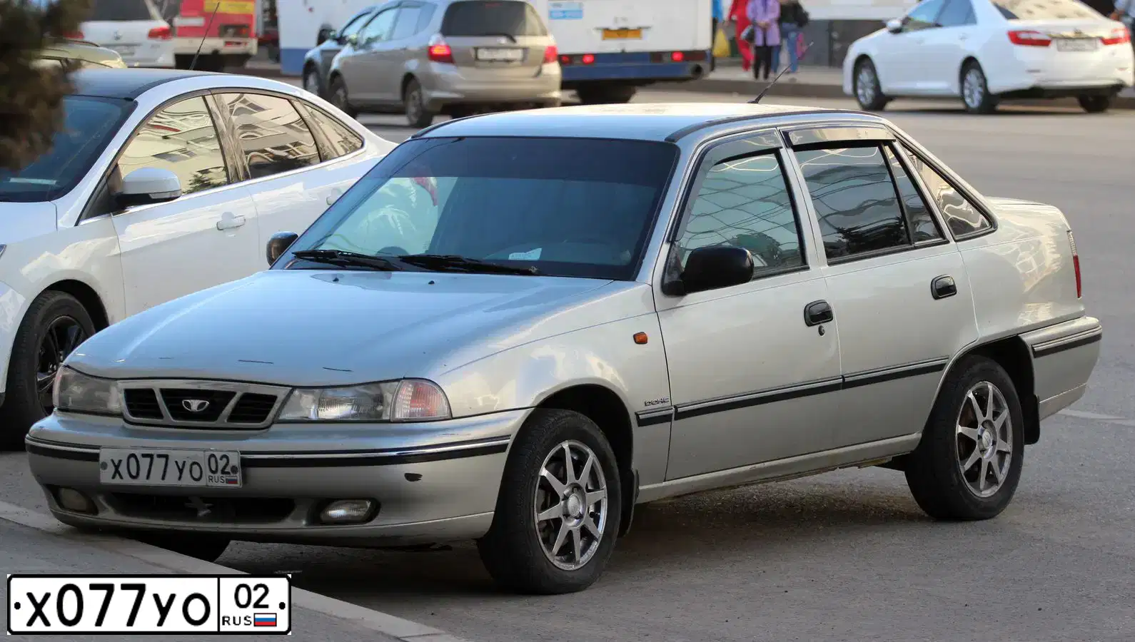 Фото автомобиля LADA 2112, 2005 — госномер В767ВО102. Цвет: Светло-Серебристый металлик