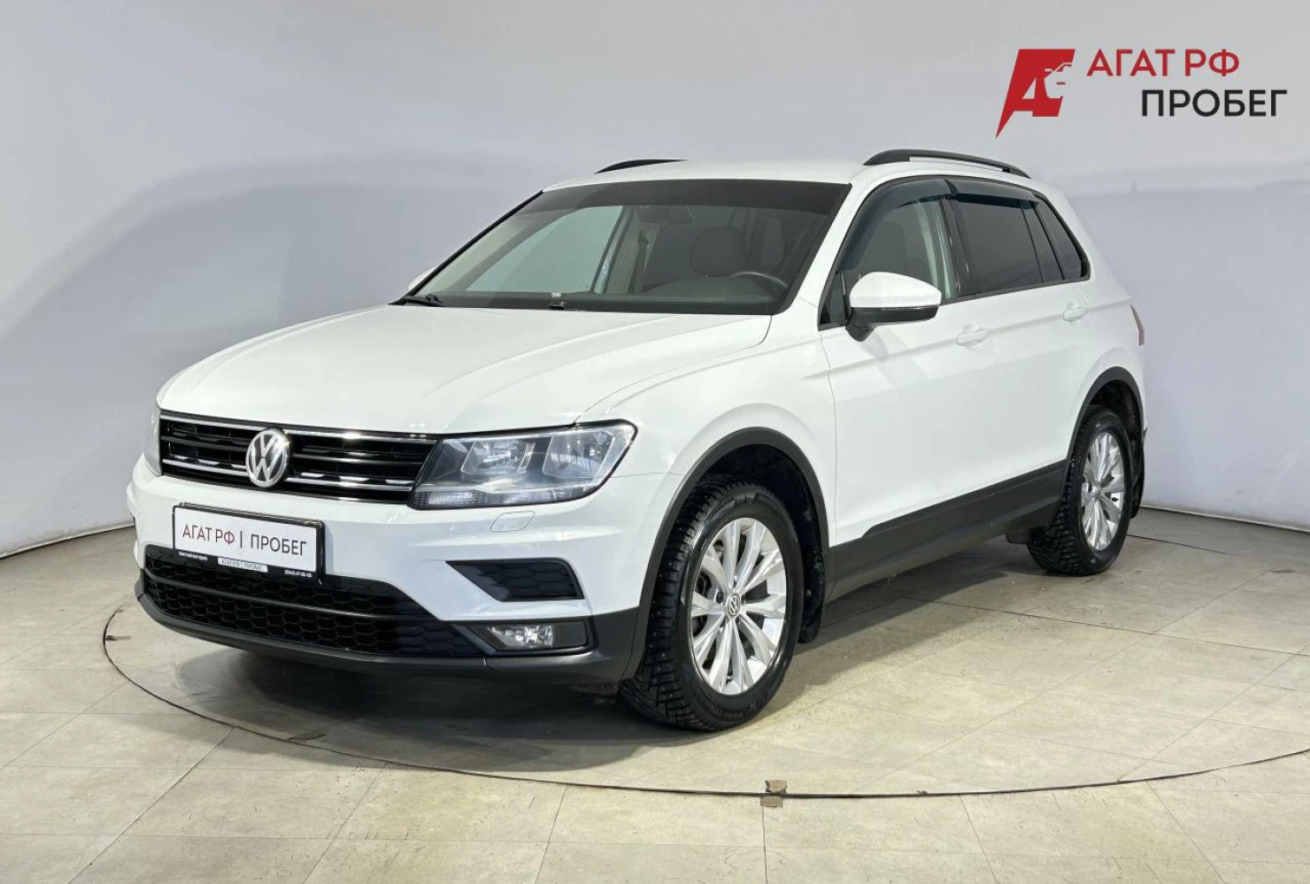 Фото автомобиля VOLKSWAGEN TIGUAN, 2018 — госномер М265КЕ13. Цвет: БЕЛЫЙ