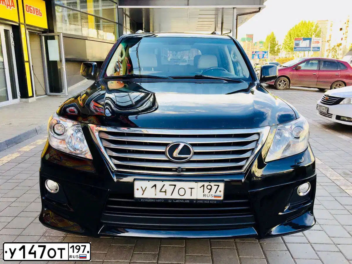 Фото автомобиля LEXUS LX570, 2011 — госномер С025КУ05. Цвет: ЧЕРНЫЙ