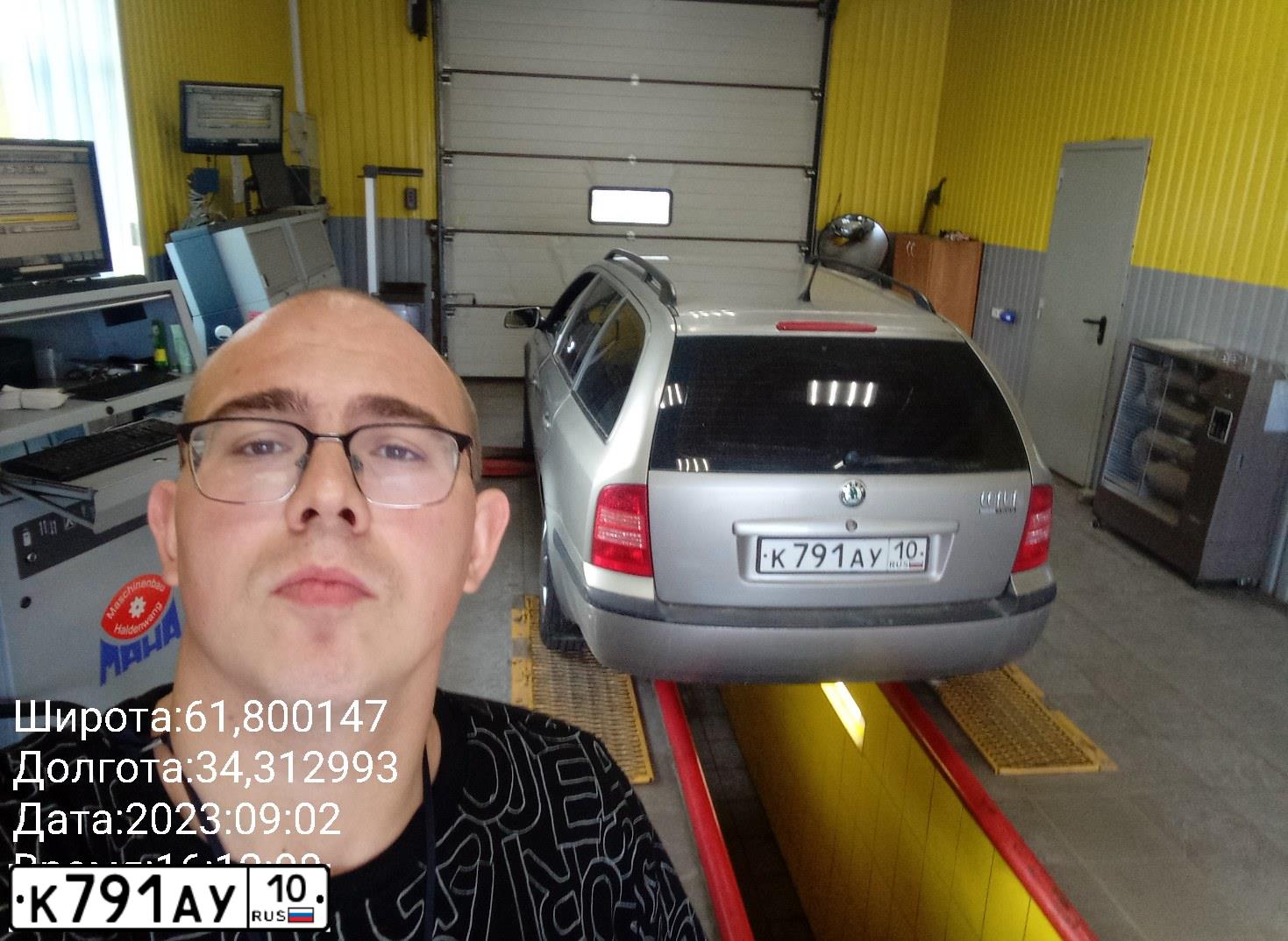 Фото автомобиля SKODA OCTAVIA, 2008 — госномер К791АУ10. Цвет: СЕРЫЙ