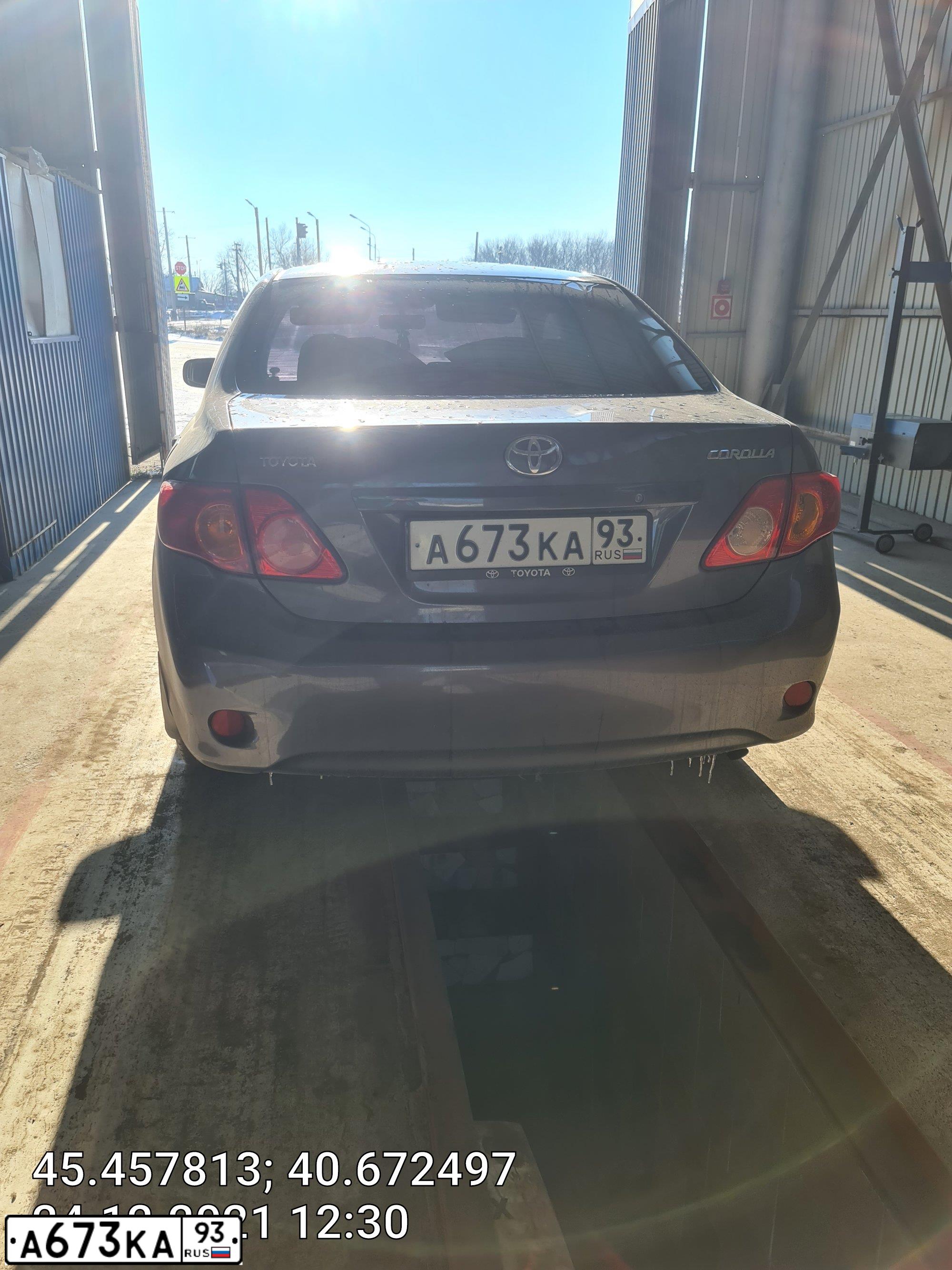 Фото автомобиля TOYOTA COROLLA, 2006 — госномер А673КА93. Цвет: СЕРЫЙ