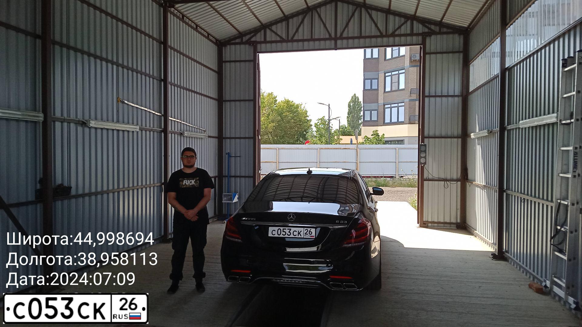 Фото автомобиля MERCEDES GLS-KLASSE, 2016 — госномер Н063КР07. Цвет: ЧЕРНЫЙ