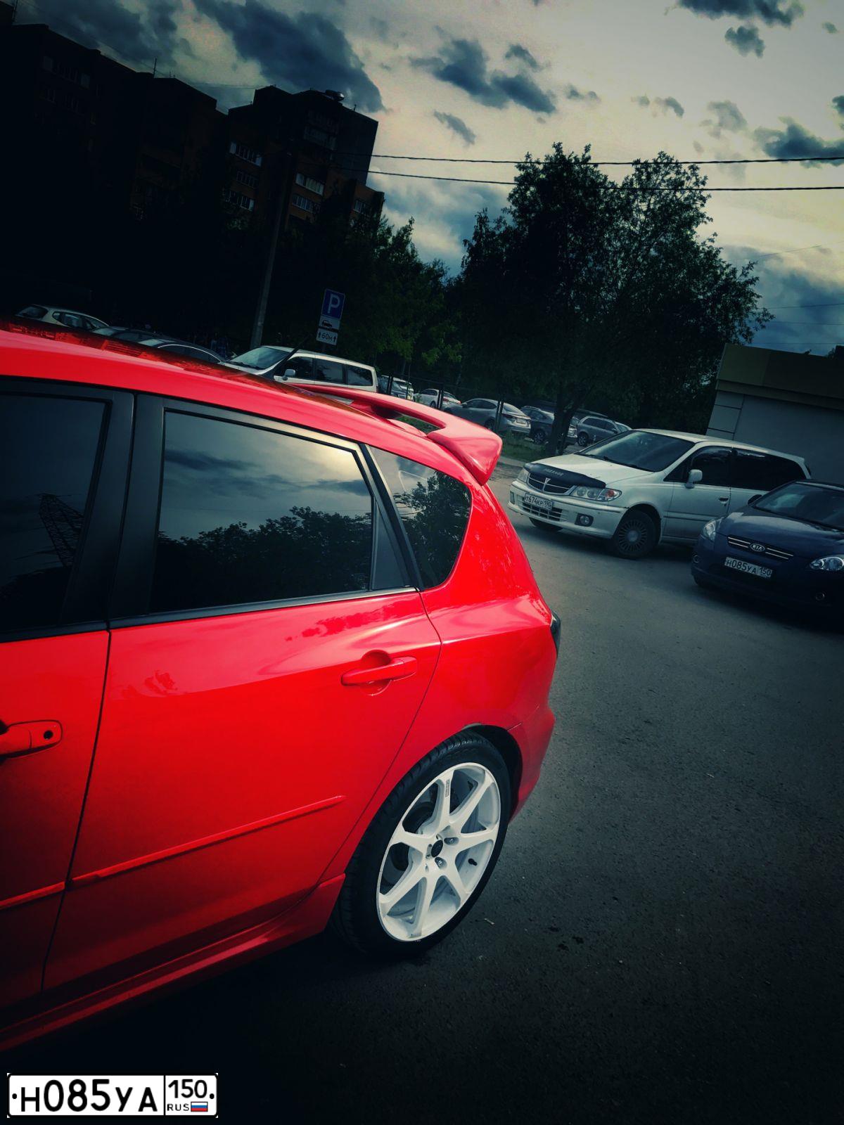 Фото автомобиля KIA CEE'D, 2008 — госномер С852КУ799. Цвет: СИНИЙ