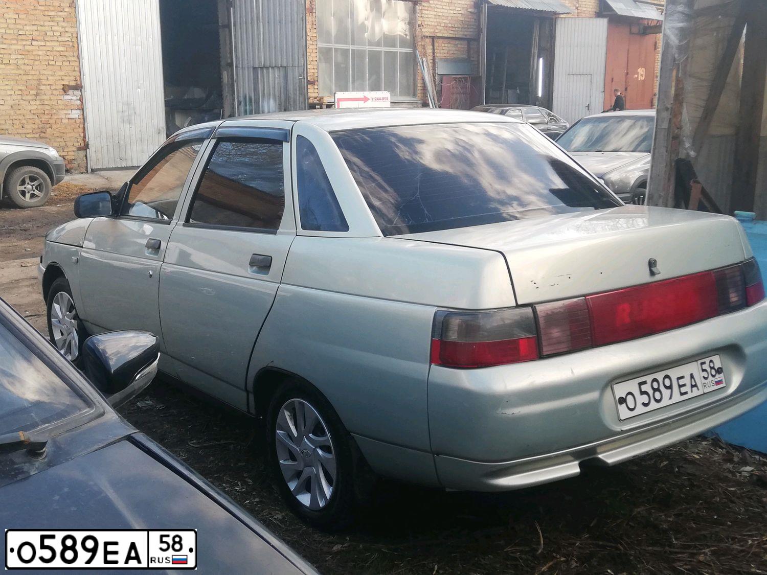 Фото автомобиля LADA 2110 LADA, 2000 — госномер О589ЕА58. Цвет: СЕРЕБРИСТО-ЖЕЛТО-ЗЕЛ