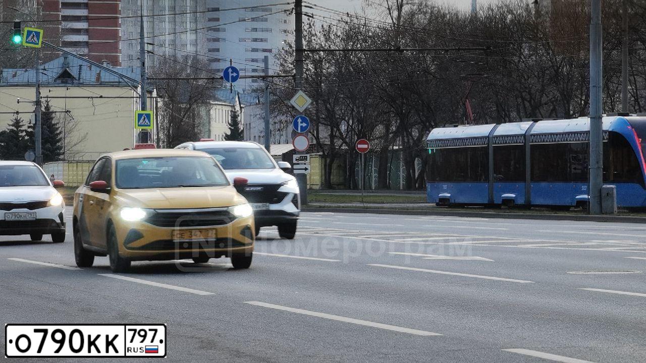 Фото автомобиля MERCEDES C-KLASSE, 2016 — госномер О790КК797. Цвет: Белый
