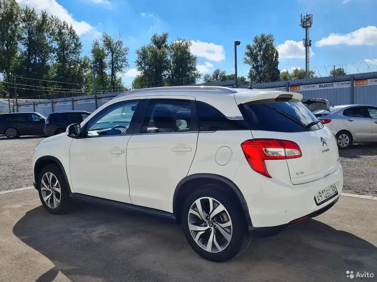 Фото автомобиля CITROEN C4 AIRCROSS, 2014 — госномер У080СВ48. Цвет: Белый