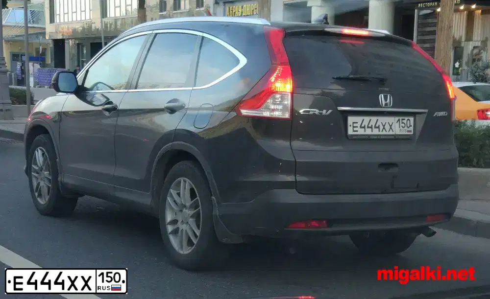 Фото автомобиля HYUNDAI I30, 2009 — госномер У503ОС55. Цвет: СИНИЙ