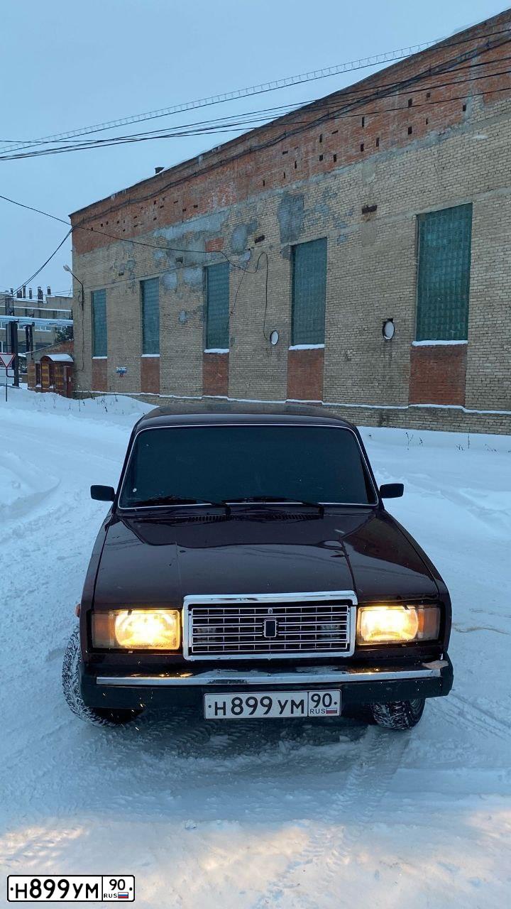 Фото автомобиля LADA 2107, 2005 — госномер Н899УМ90. Цвет: ТЕМНО-ВИШНЕВЫЙ