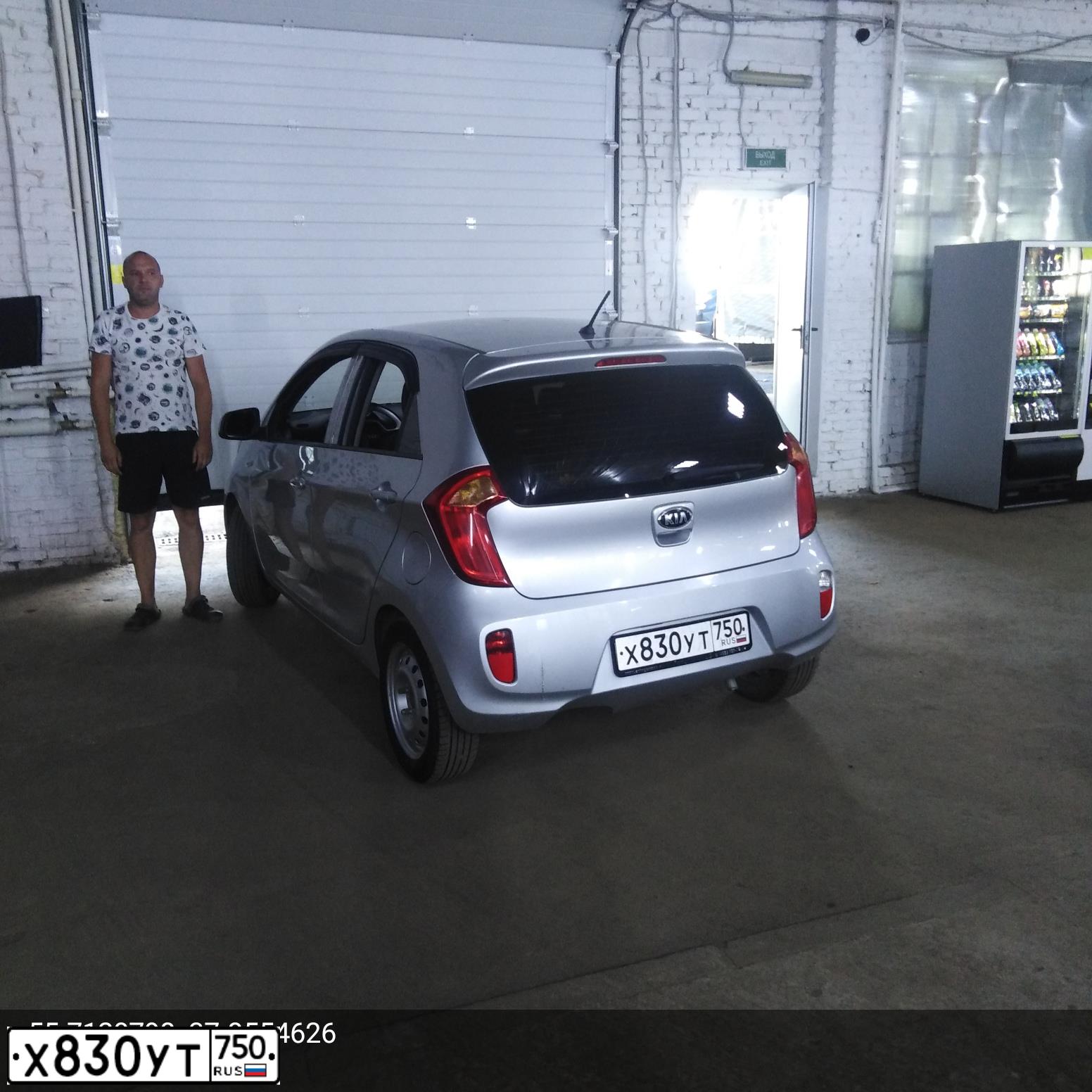 Фото автомобиля KIA PICANTO  MORNING, 2013 — госномер С409АО185. Цвет: Серебристый