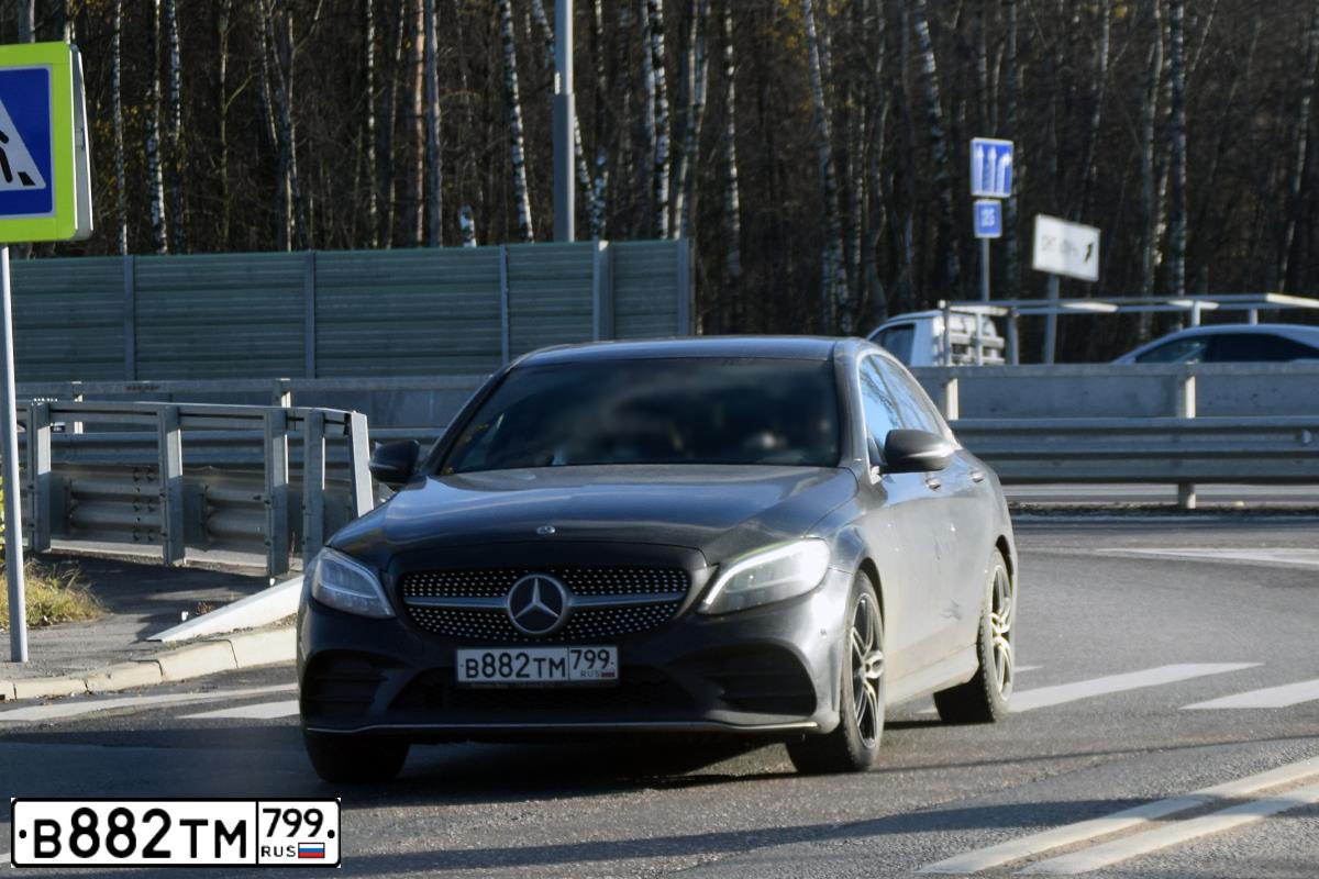 Фото автомобиля MERCEDES C-KLASSE, 2019 — госномер В882ТМ799. Цвет: ЧЕРНЫЙ