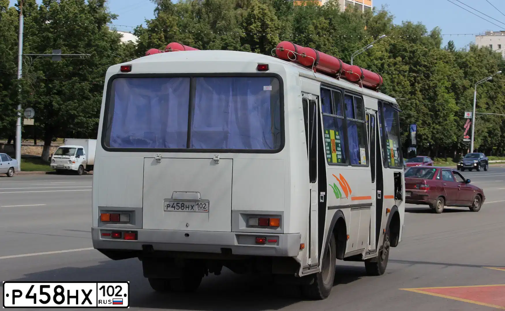 Фото автомобиля PAZ 3205, 2014 — госномер В941ВА156. Цвет: Белый