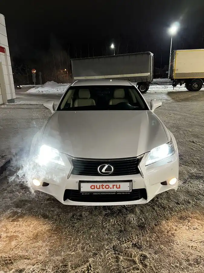 Фото автомобиля LEXUS GS, 2014 — госномер С013СЕ790. Цвет: БЕЛЫЙ