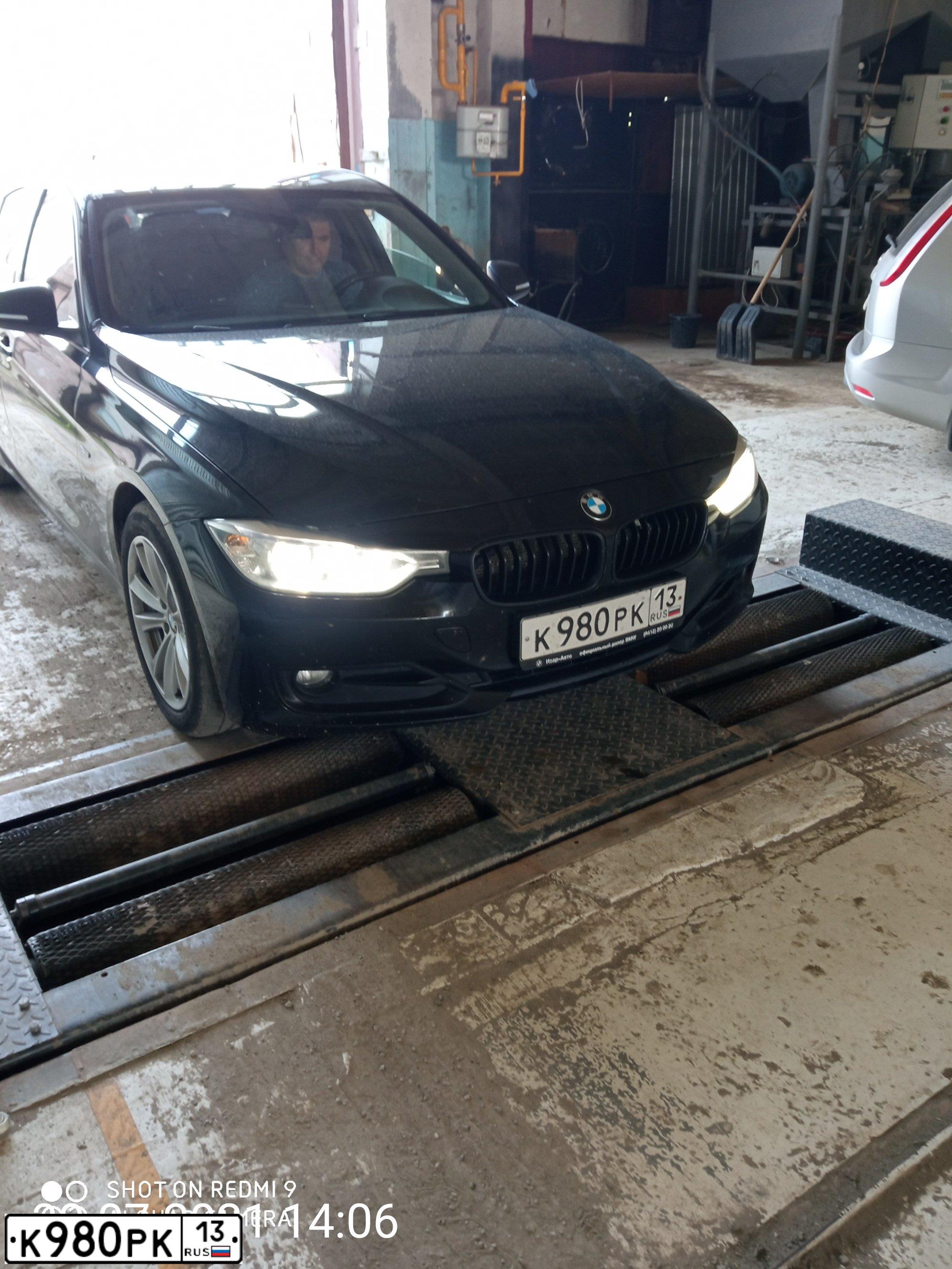 Фото автомобиля BMW SERIE 3, 2012 — госномер К980РК13. Цвет: ЧЕРНЫЙ