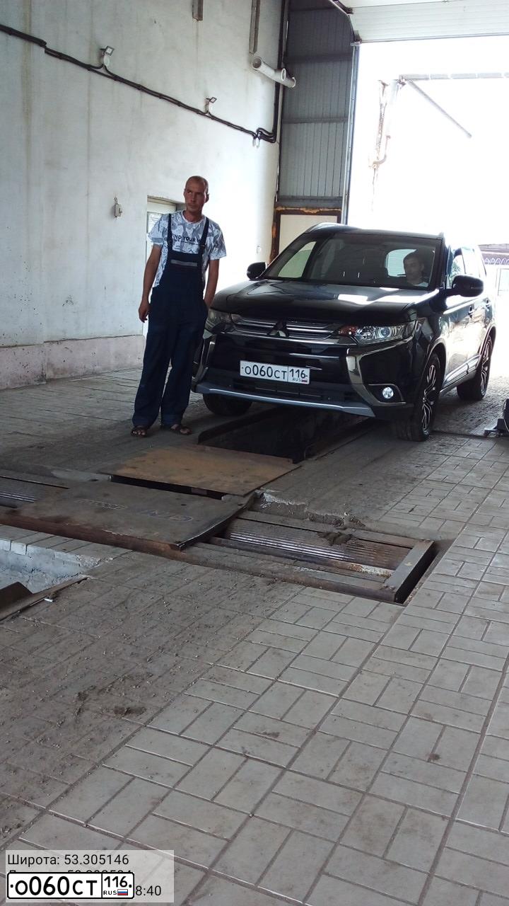 Фото автомобиля MITSUBISHI OUTLANDER, 2015 — госномер М625ВТ763. Цвет: ЧЕРНЫЙ