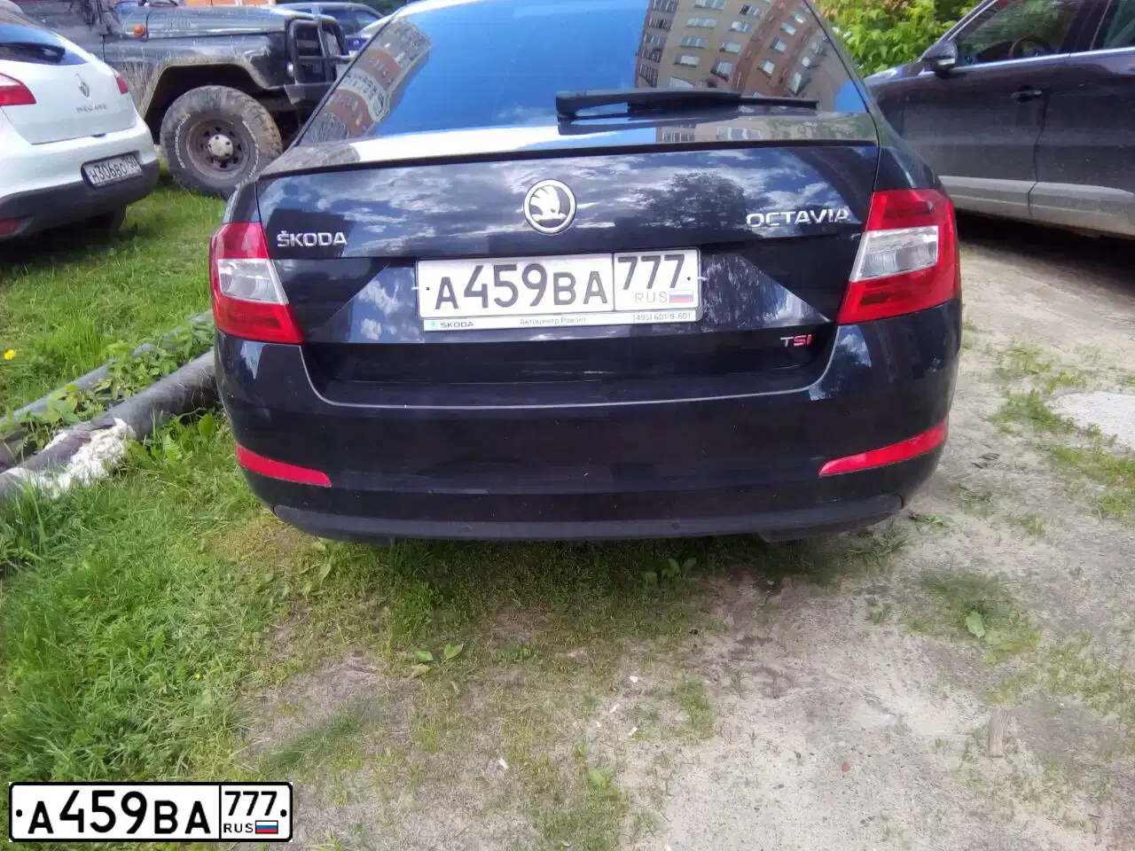 Фото автомобиля SKODA OCTAVIA, 2013 — госномер А459ВА777. Цвет: ЧЕРНЫЙ