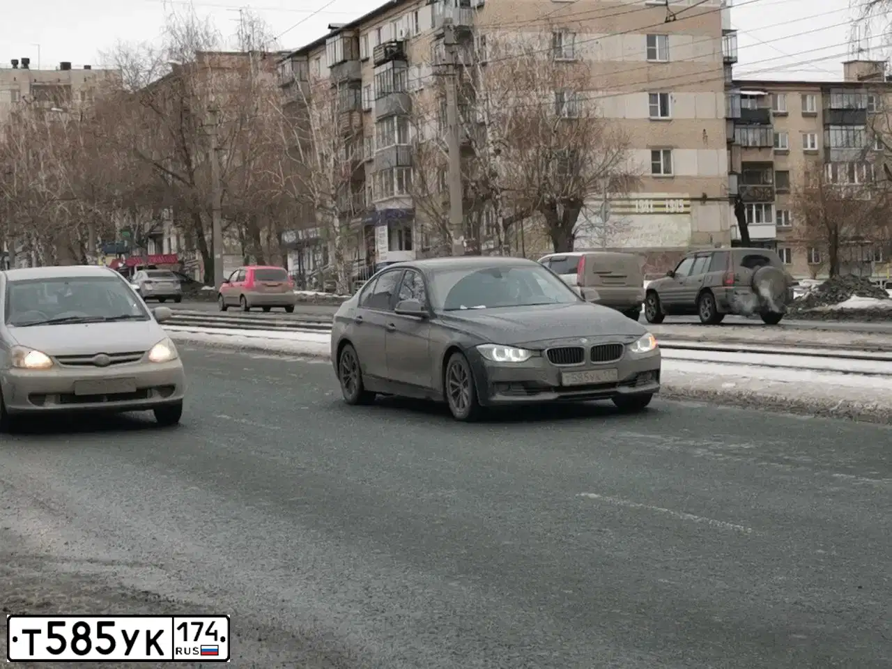 Фото автомобиля BMW SERIE 3, 2013 — госномер Т585УК174. Цвет: ЧЕРНЫЙ