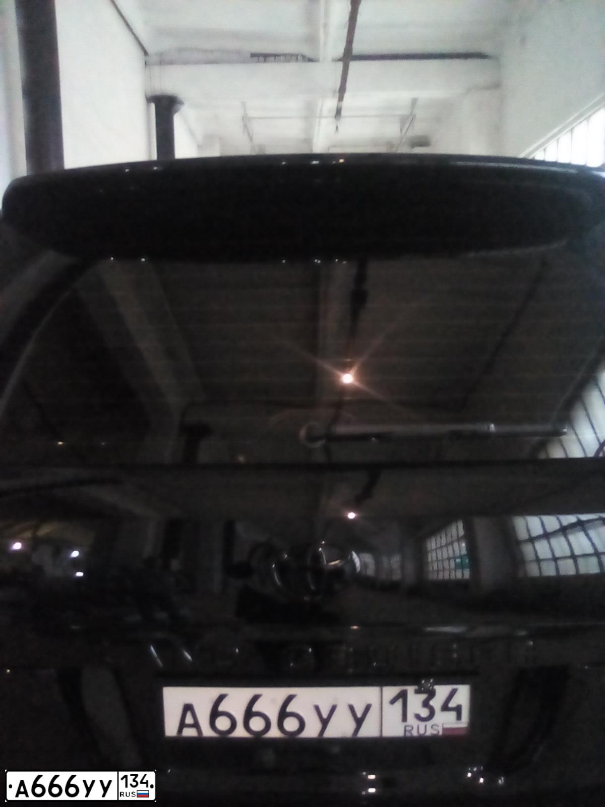 Фото автомобиля TOYOTA LANDCRUISER 200, 2013 — госномер А666УУ134. Цвет: ЧЕРНЫЙ