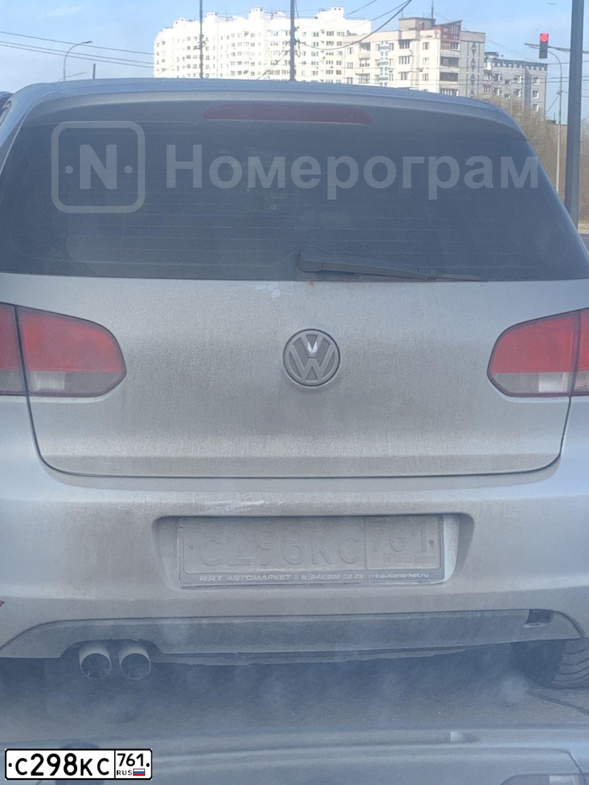 Фото автомобиля VOLKSWAGEN GOLF, 2012 — госномер У238АС44. Цвет: Серебристый