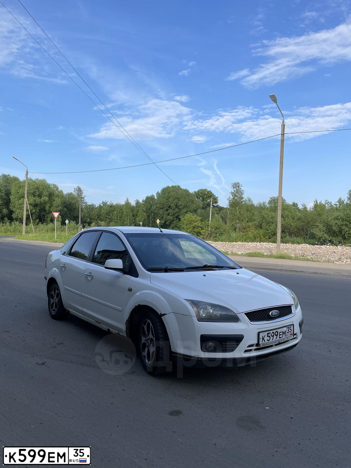 Фото автомобиля FORD D FOCUS, 2007 — госномер К599ЕМ35. Цвет: Белый
