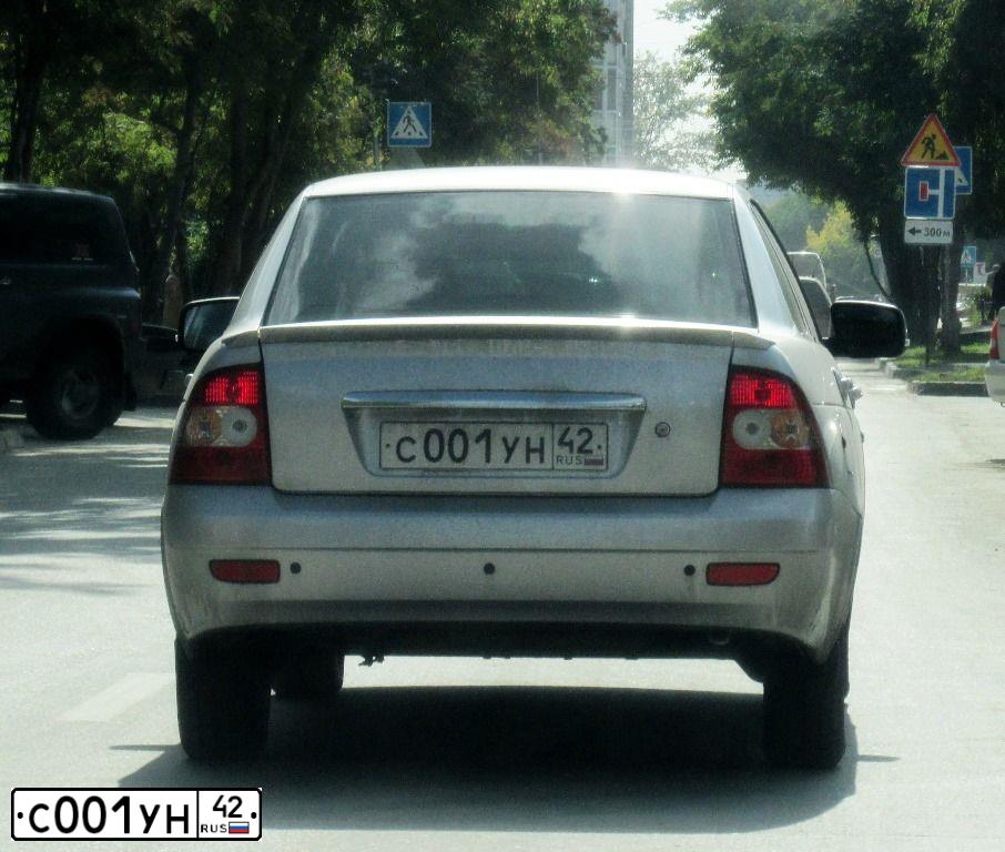 Фото автомобиля TOYOTA LANDCRUISER, 2011 — госномер Т257ЕЕ138. Цвет: ТЕМНО-СЕРЫЙ