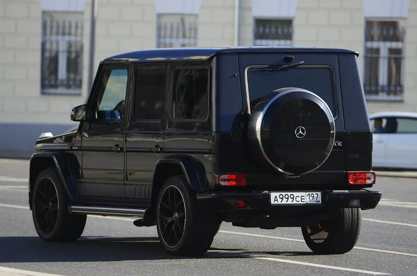 Фото автомобиля TOYOTA LANDCRUISER 200, 2012 — госномер А801СО777. Цвет: ЧЕРНЫЙ