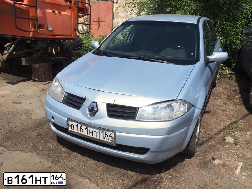 Фото автомобиля RENAULT MEGANE, 2005 — госномер А804МЕ136. Цвет: СЕРО-ГОЛУБОЙ