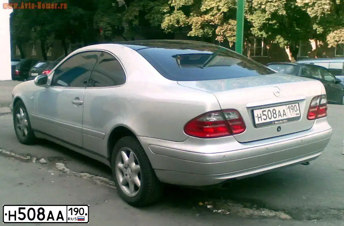 Фото автомобиля MERCEDES CLK-KLASSE, 1999 — госномер Н508АА190. Цвет: БЕЛЫЙ