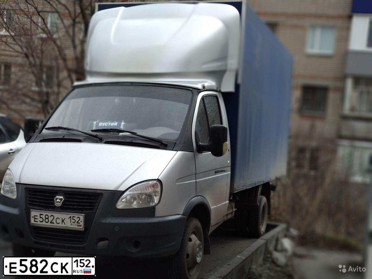 Фото автомобиля VOLKSWAGEN POLO, 2011 — госномер Е582СХ152. Цвет: СЕРЕБРИСТЫЙ