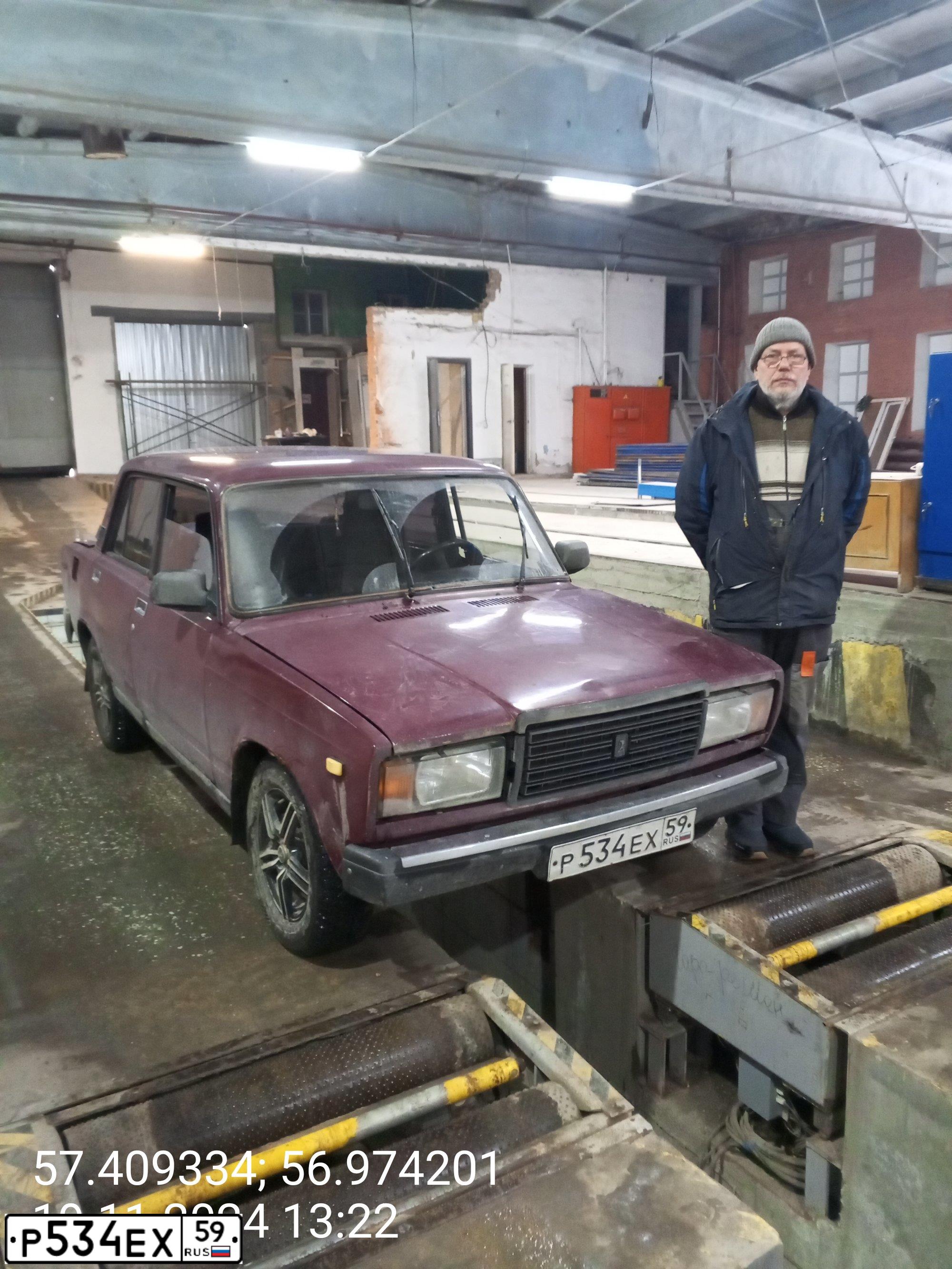 Фото автомобиля LADA 2107, 2000 — госномер Р534ЕХ59