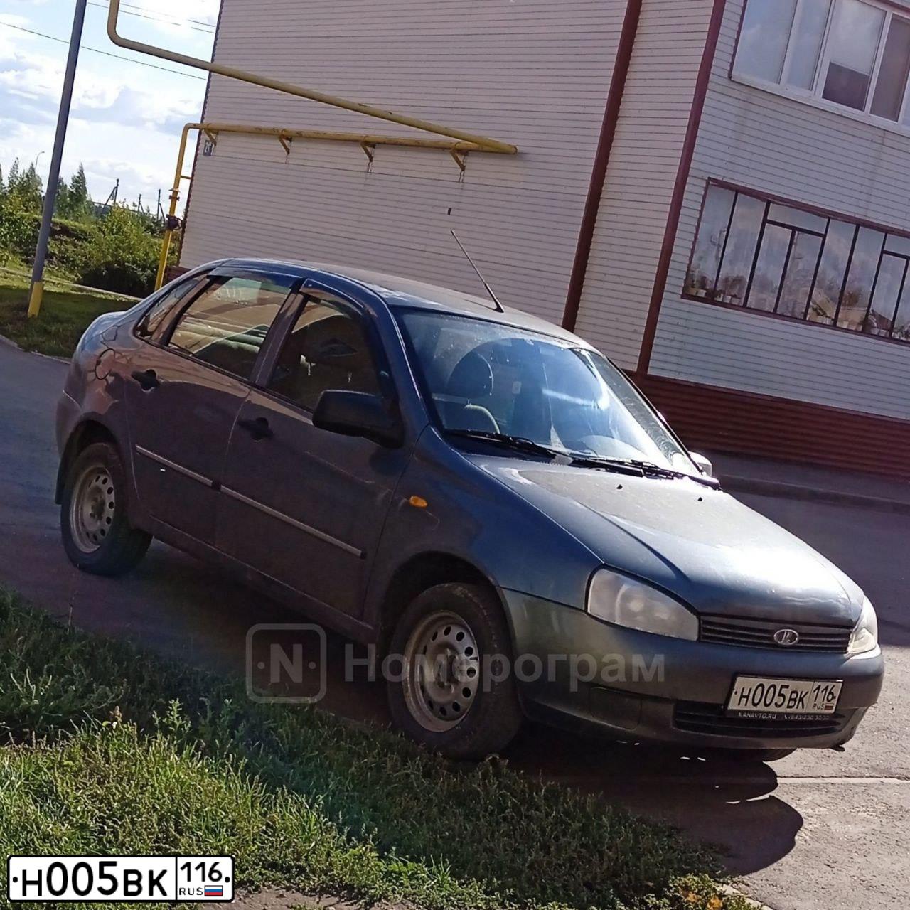 Фото автомобиля LADA 1118 KALINA, 2010 — госномер Н005ВК116. Цвет: Темно-серый металлик