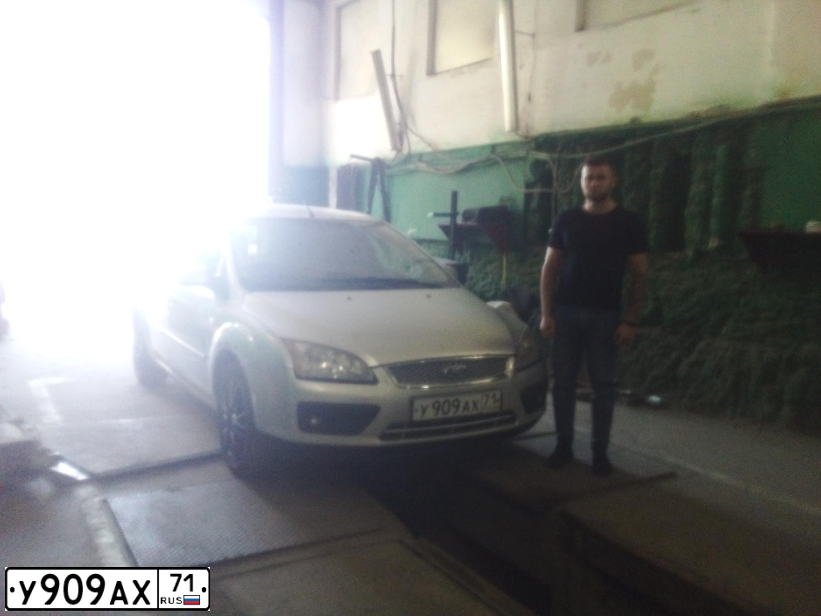 Фото автомобиля FORD FOCUS, 2005 — госномер О974ВА181. Цвет: СЕРЕБРИСТЫЙ