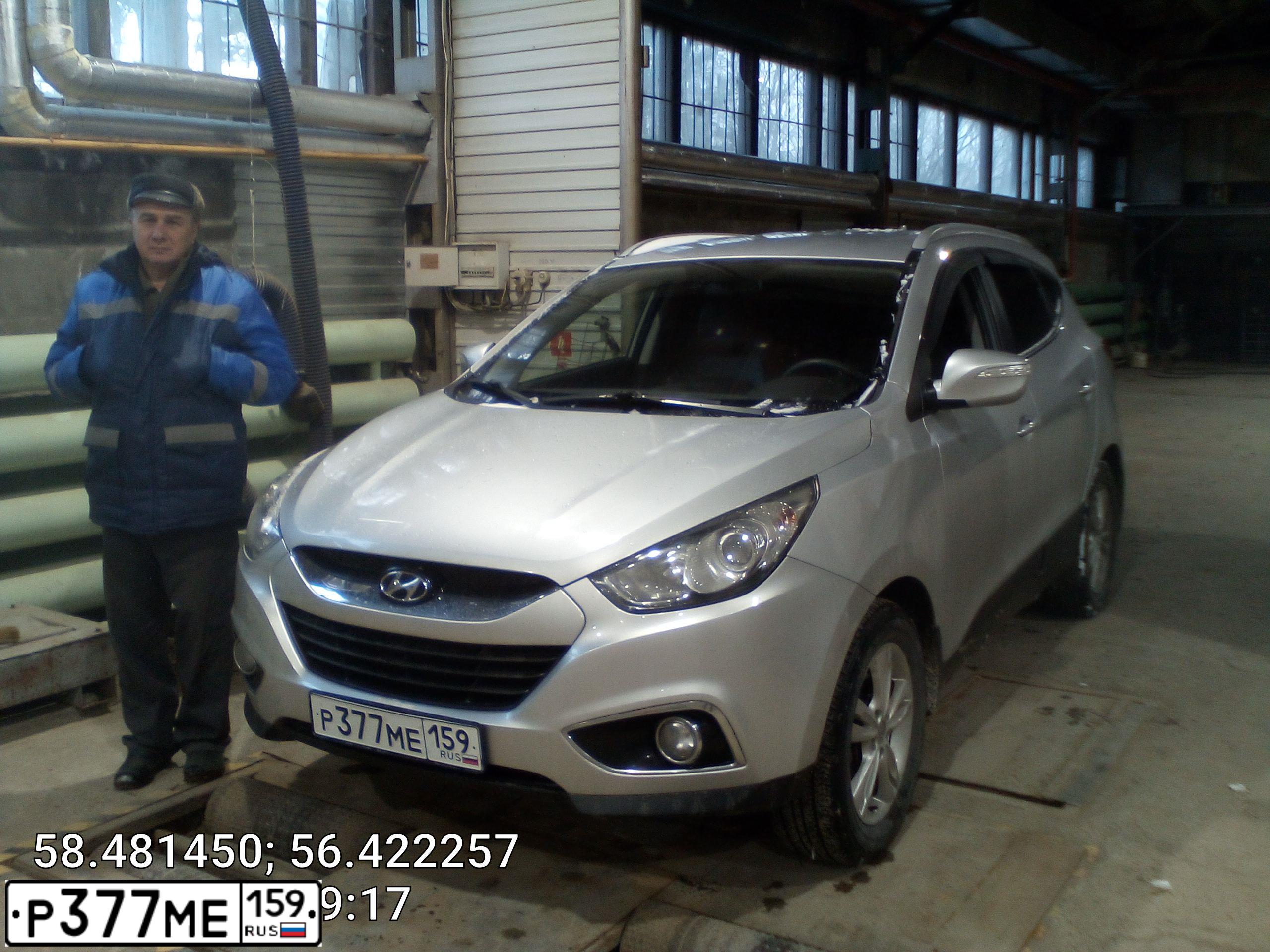 Фото автомобиля HYUNDAI IX35, 2012 — госномер Р377МЕ159. Цвет: СЕРЕБРИСТЫЙ