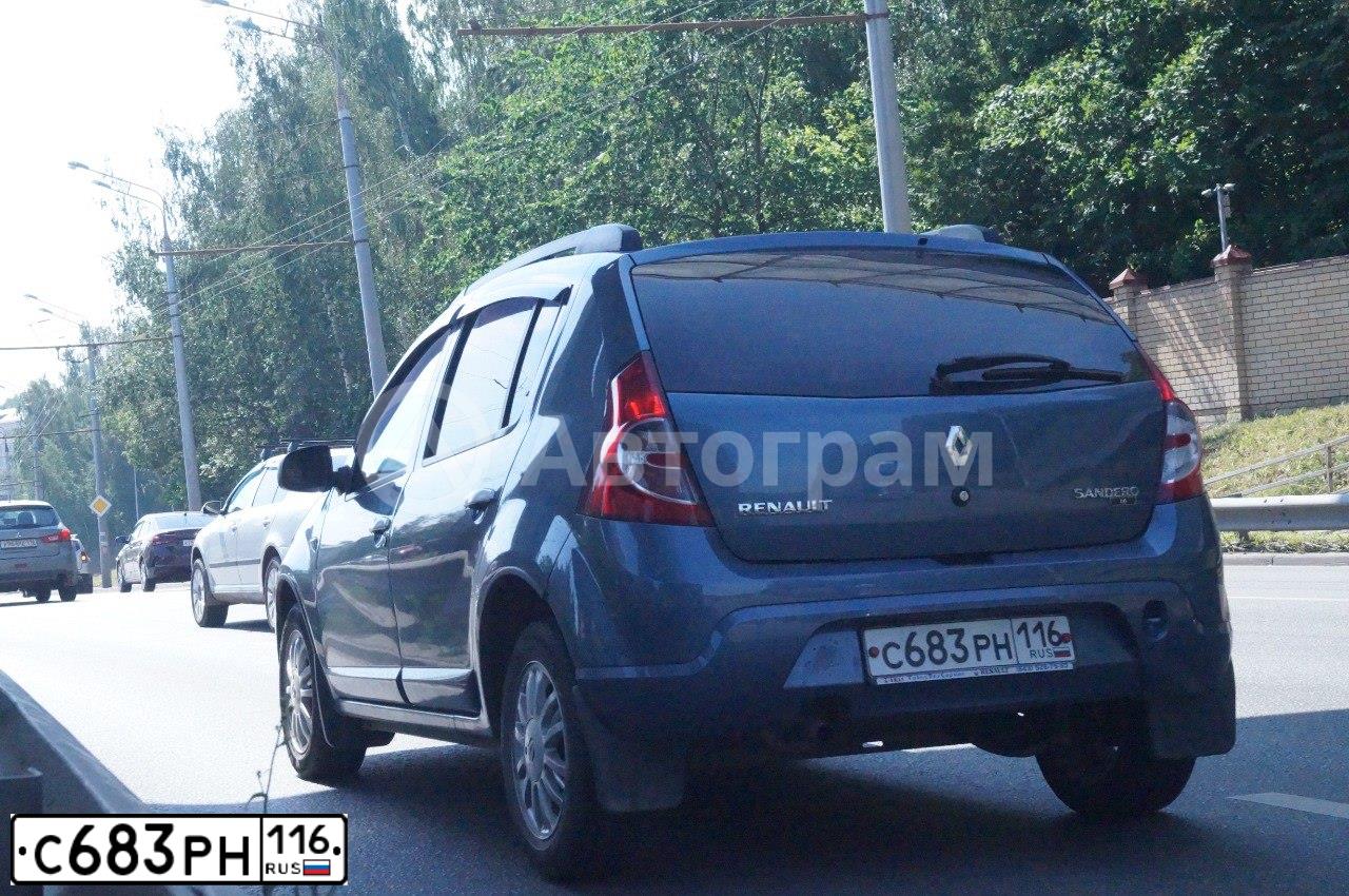 Фото автомобиля RENAULT SANDERO, 2013 — госномер С683РН116. Цвет: СИНИЙ
