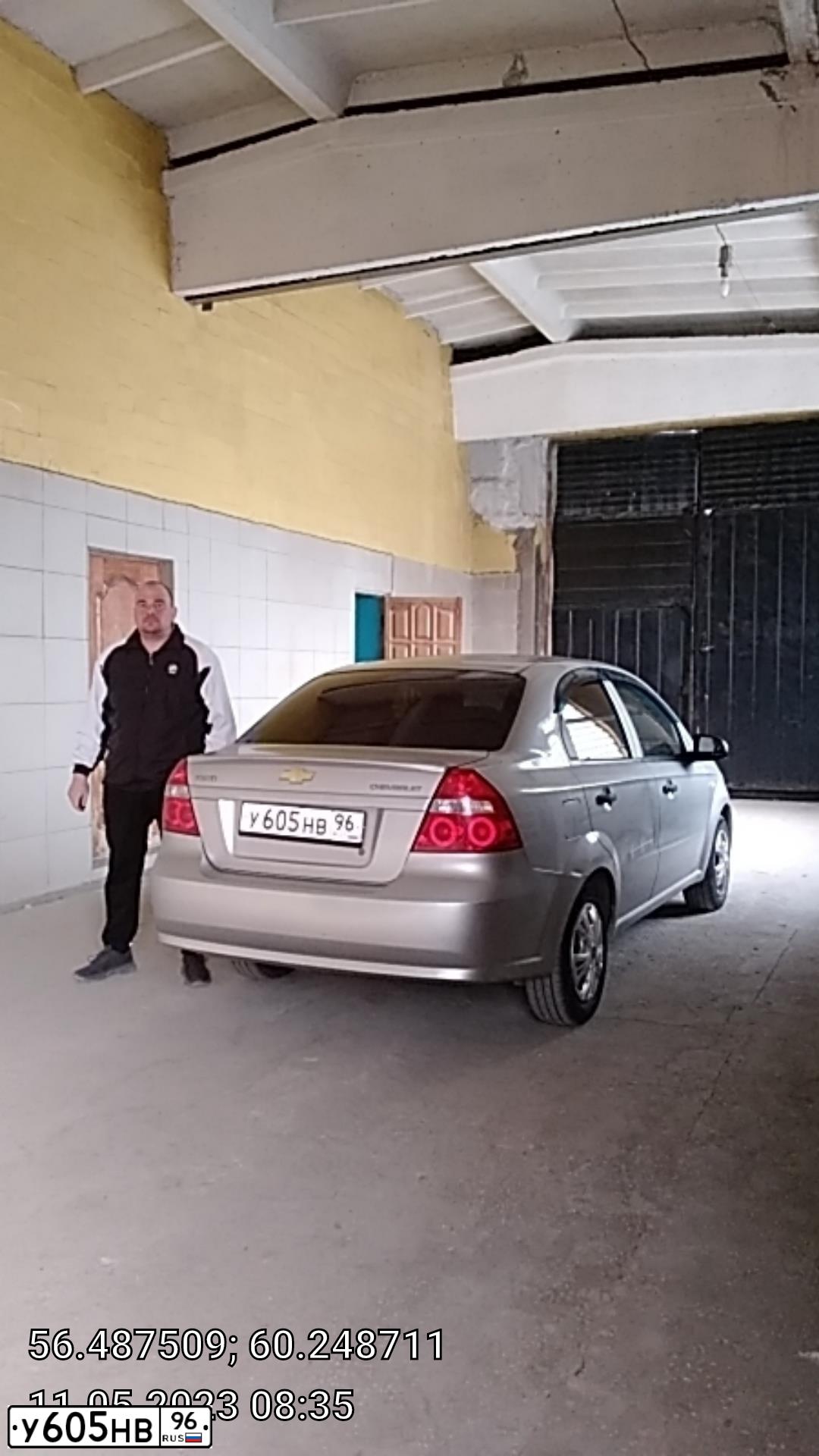 Фото автомобиля CHEVROLET AVEO, 2007 — госномер В396РС96. Цвет: Серебристый