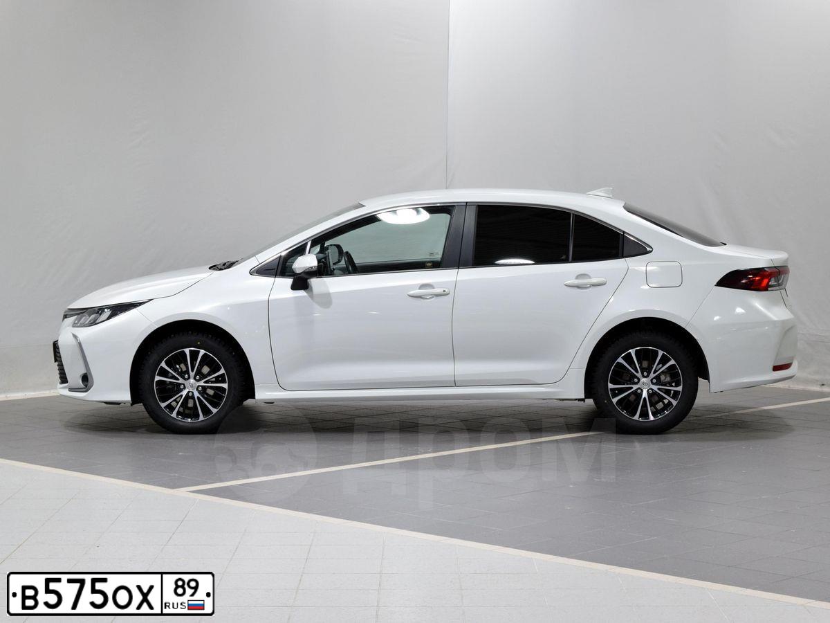 Фото автомобиля TOYOTA COROLLA, 2020 — госномер С604МВ89. Цвет: Белый