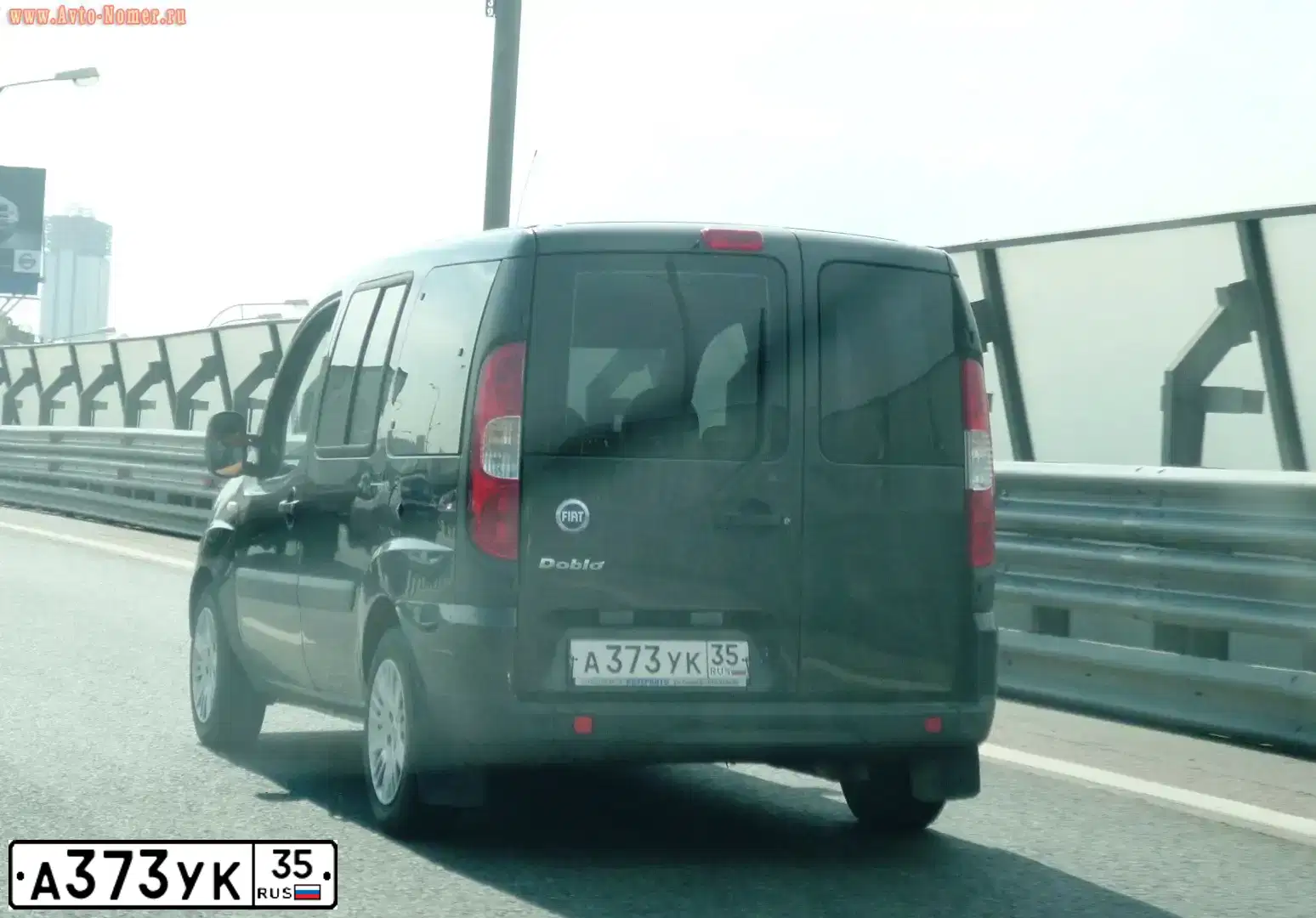 Фото автомобиля FIAT DOBLO, 2007 — госномер В033ОР76. Цвет: ЧЕРНЫЙ