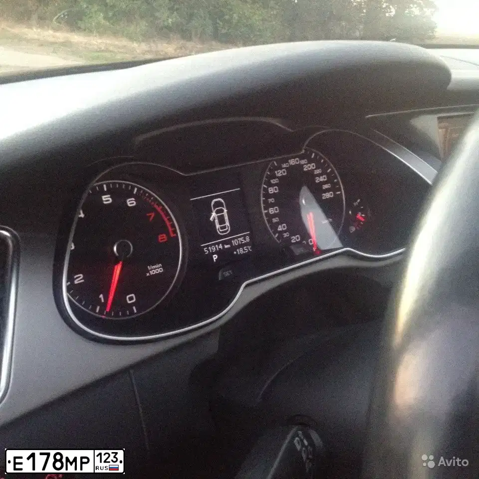 Фото автомобиля AUDI A4, 2013 — госномер К229АН761. Цвет: Коричневый