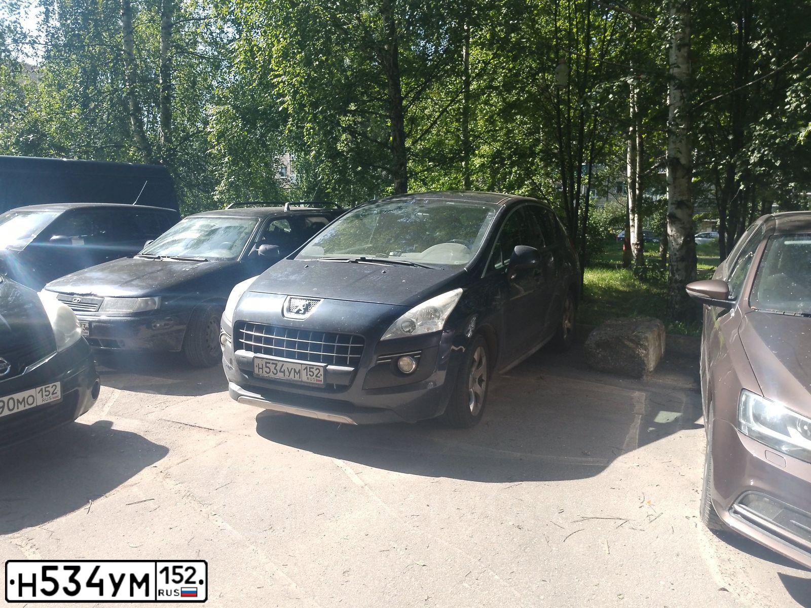 Фото автомобиля PEUGEOT 3008, 2012 — госномер Н534УМ152. Цвет: ТЕМНО-СИНИЙ