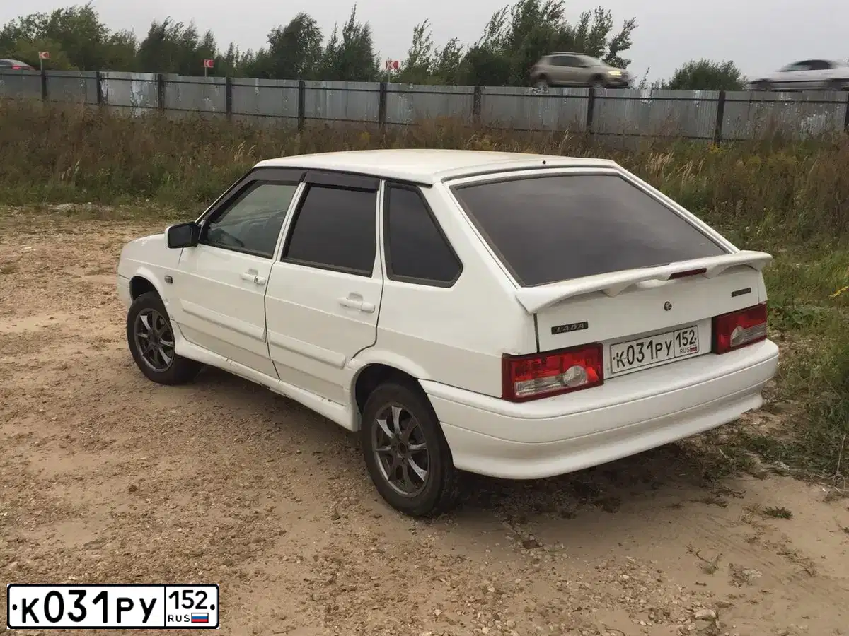 Фото автомобиля LADA 2114 SAMARA, 2012 — госномер А462РО43. Цвет: Белый
