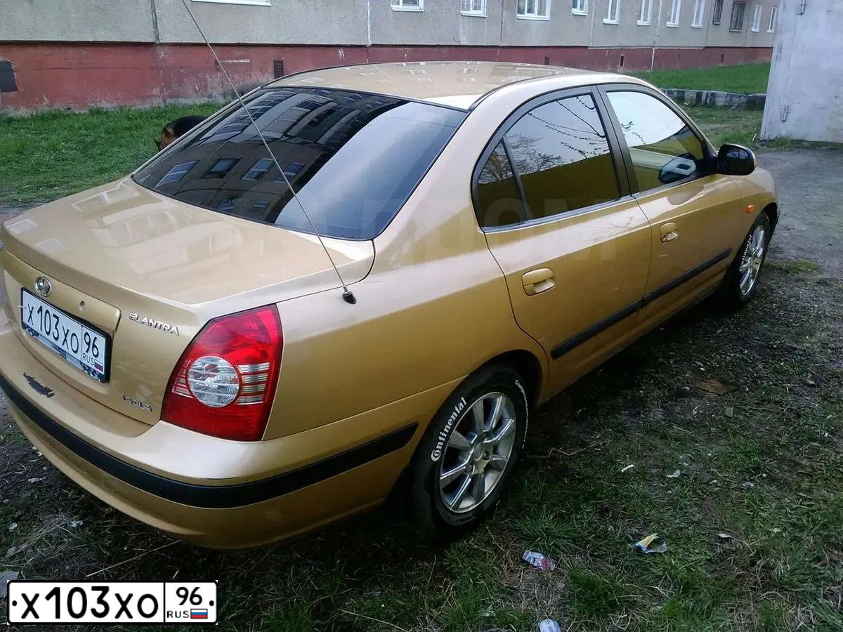Фото автомобиля KIA VENGA, 2013 — госномер М449МА186. Цвет: Белый