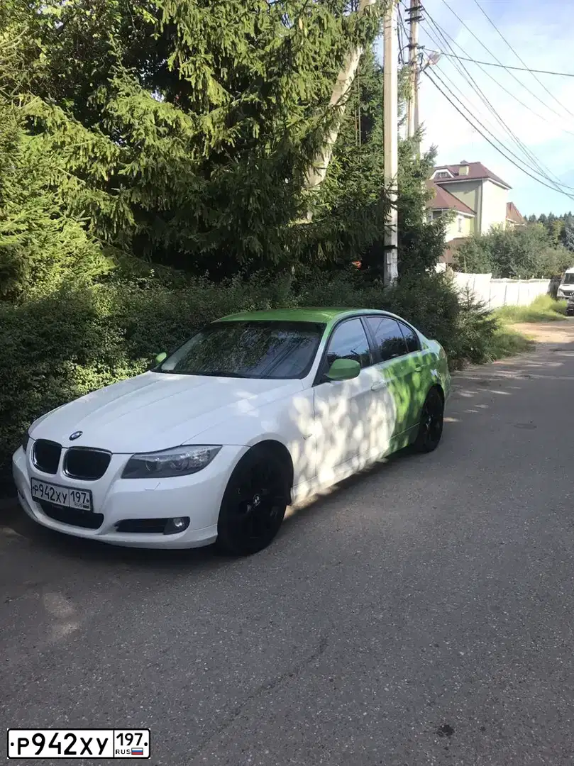 Фото автомобиля BMW 318, 2011 — госномер Р948УВ69