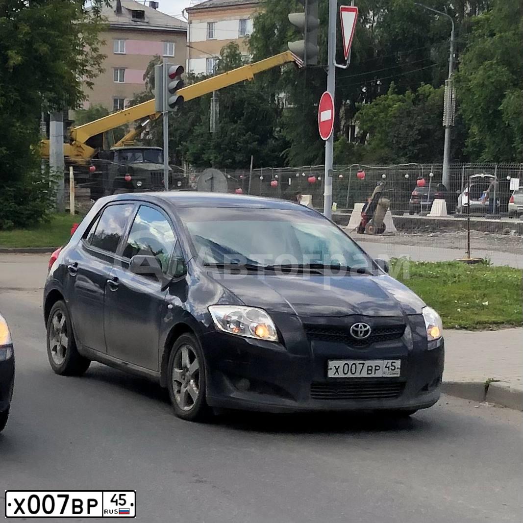 Фото автомобиля LADA 2114 SAMARA, 2010 — госномер Х007ВР45. Цвет: Темно-зеленый
