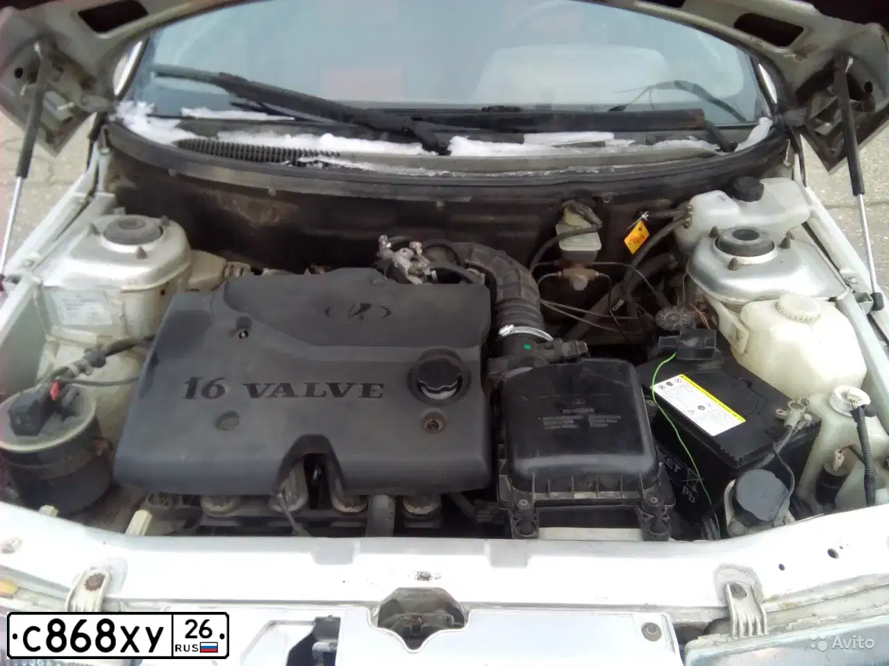 Фото автомобиля LADA 2110, 2005 — госномер С868ХУ26. Цвет: СВЕТЛО-СЕРЕБРИСТЫЙ МЕТАЛЛ