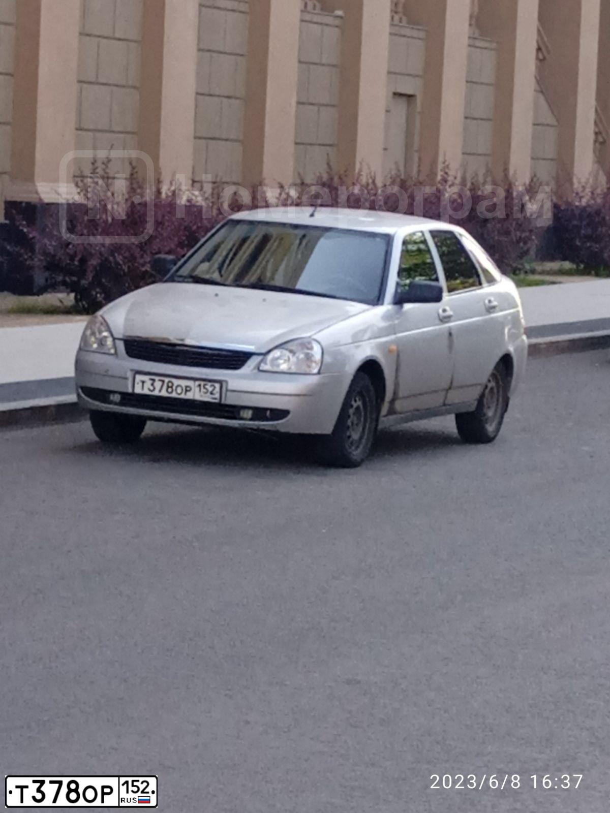 Фото автомобиля LADA PRIORA, 2011 — госномер Т484УО33